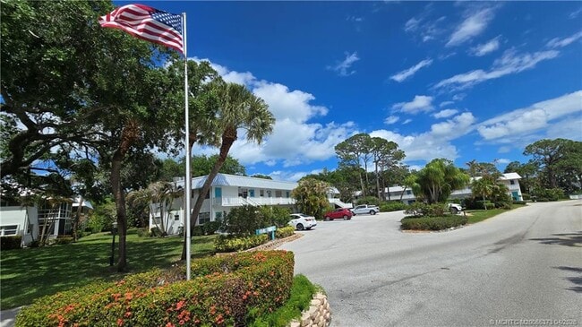 Building Photo - 2929 SE Ocean Blvd