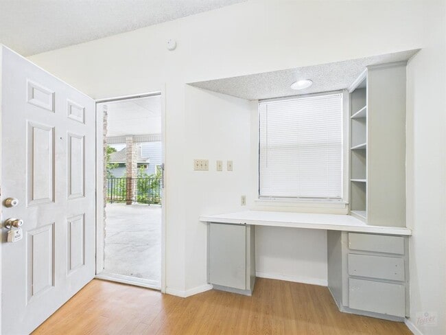 Building Photo - 2604 Salado St