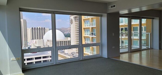 Building Photo - At the Montage!!! 1 bedroom 1 bath luxury ...