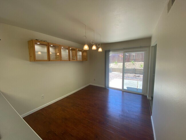 Building Photo - Great 3 Bedroom Home in Citrus Heights