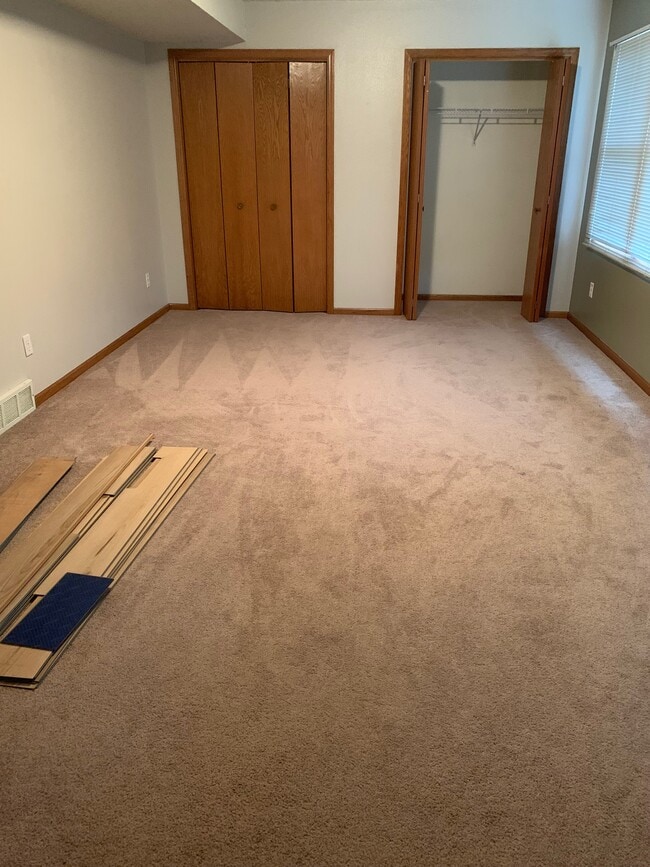 basement bedroom - 2520 Walden Rd