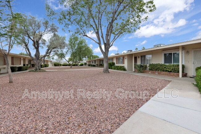 Building Photo - 10547 W Coggins Dr