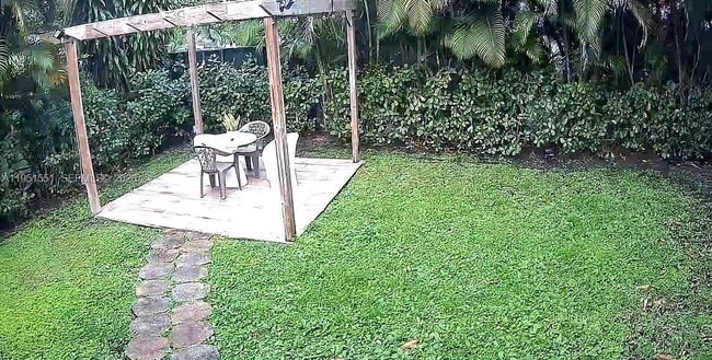 Building Photo - 15 Oviedo Ave