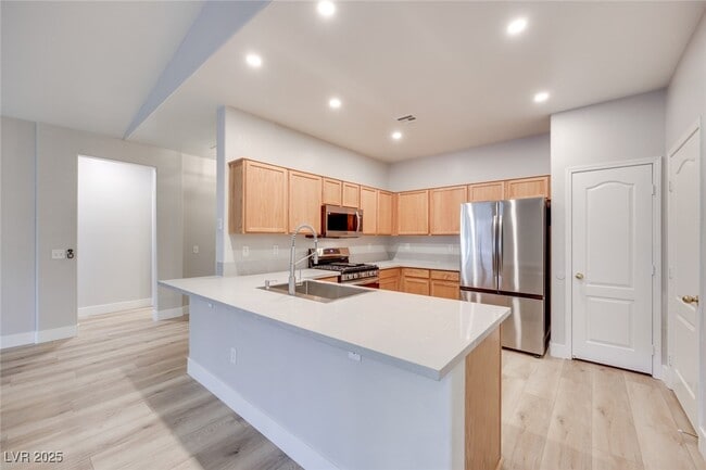 Building Photo - 1008 Domnus Ln