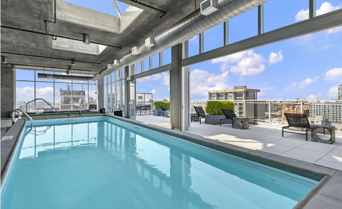 Building Photo - 601 W Jackson Blvd