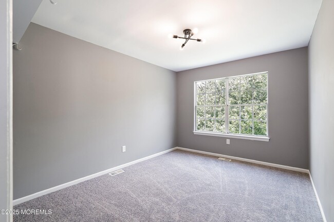 Building Photo - 17 Mainbraid Ct