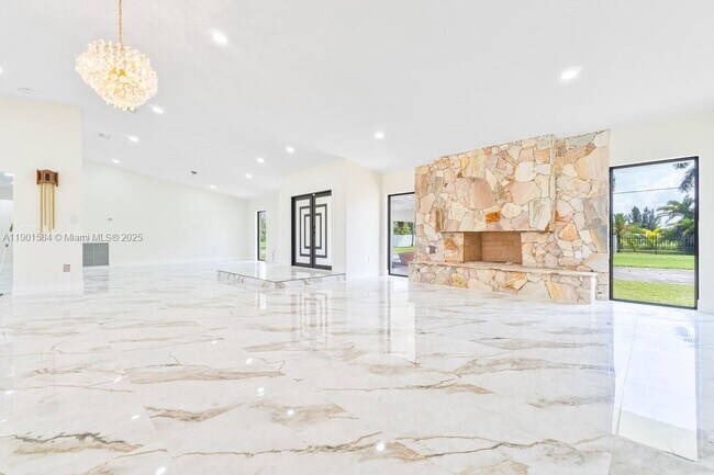 Building Photo - 15420 SW 212th Ave