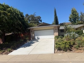 Building Photo - 7737 Southcliff Dr