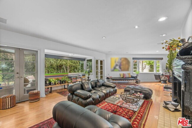 Building Photo - 354 14th St