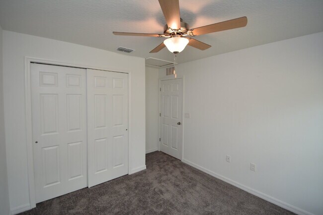 Building Photo - "Charming 3-Bedroom Duplex with Granite El...