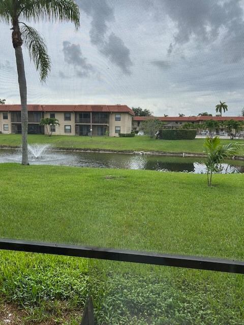 Building Photo - 21913 Lake Forest Cir