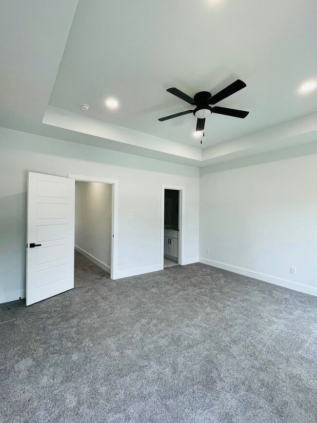 Building Photo - 8123 St Louis St