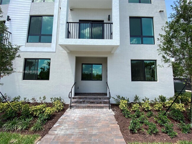 Building Photo - 8363 NW 41st St