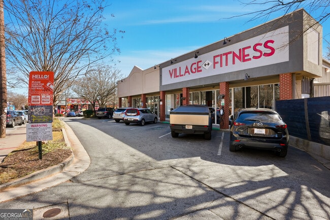 Building Photo - 310 Patterson Ave SE