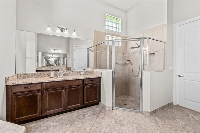 Building Photo - 114 Carmela Ct