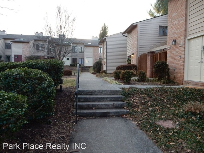 Building Photo - 3 br, 3 bath House - 106 Windward Dr SW