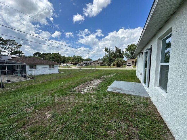 Building Photo - 790 W Gaucho Cir