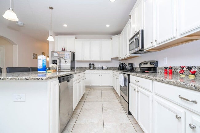 Building Photo - 2934 Buccaneer Palm Rd