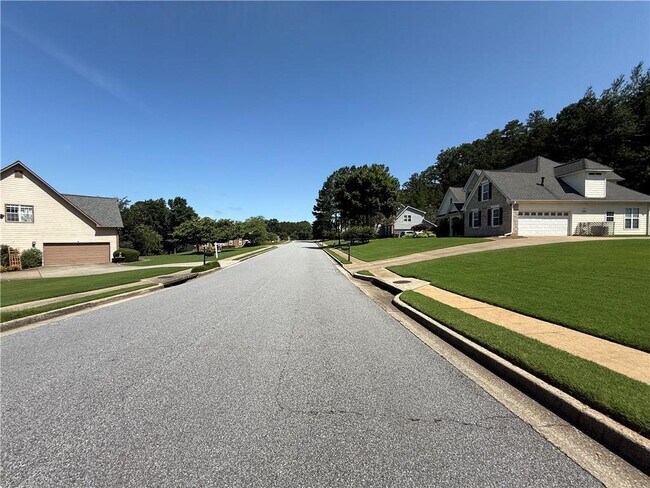 Building Photo - 430 Ruby Forest Pkwy