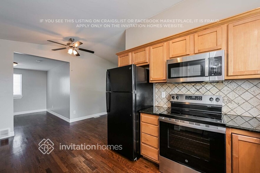 Building Photo - 1772 S Genoa Way