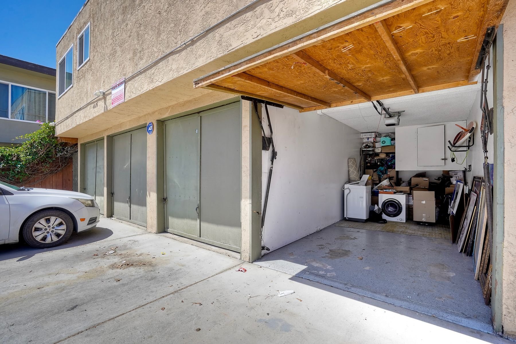Building Photo - 4075 Marlborough Ave