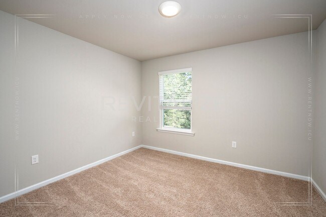 Building Photo - Beautiful 2-Story 5 BD 3 BA House in Spani...