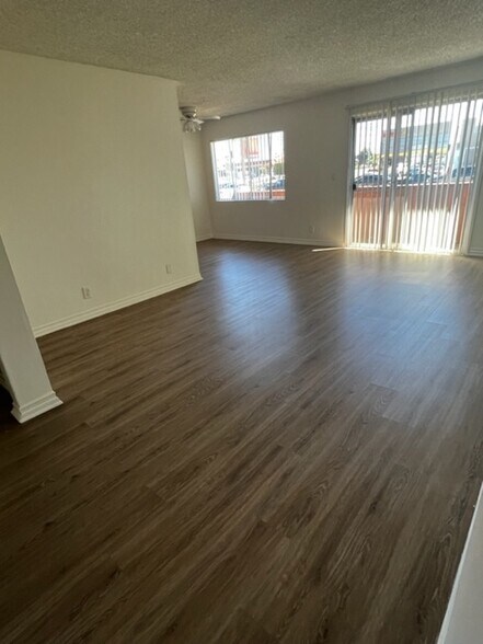Building Photo - 2929 W 190th St