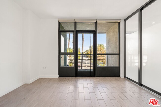 Building Photo - 13045 Pacific Promenade