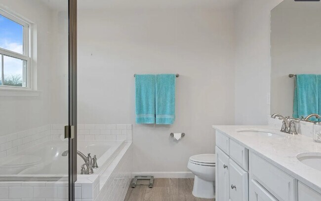 Building Photo - 1729 Eastwick Ln