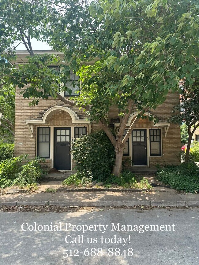 Building Photo - 705 Graham Pl