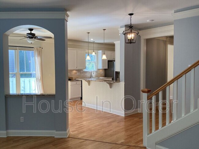 Building Photo - 49 White Ash Dr