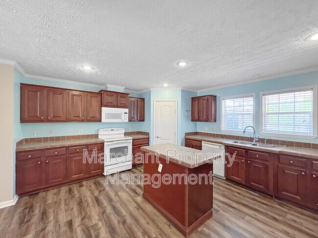 Building Photo - 99 Forestville Rd