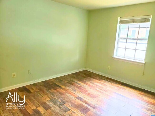 Building Photo - 840 Runnel Ct