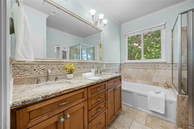 Building Photo - 4200 Canyon Glen Cir