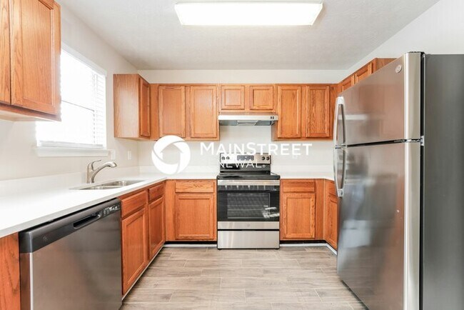 Building Photo - 4 Bedroom Pet-Friendly Home in Lithonia, G...