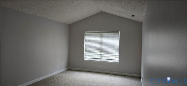 Building Photo - 4718 Twin Hickory Lake Dr