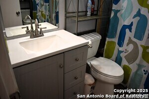 Building Photo - 6819 Heatherbrook