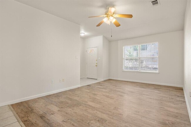 Building Photo - 21513 Pershing Ave