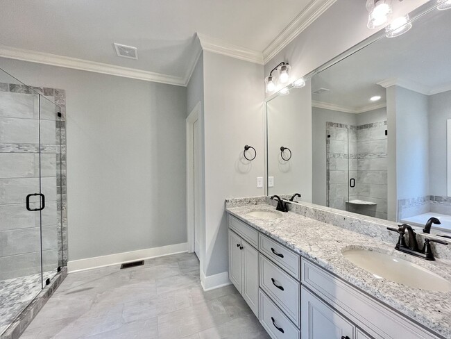 Building Photo - Luxury Living in Wilson County