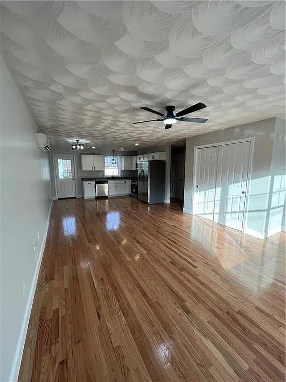 Building Photo - 27 Becker Ave