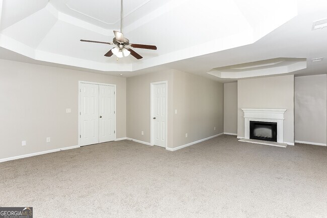 Building Photo - 5118 Upper Elm St