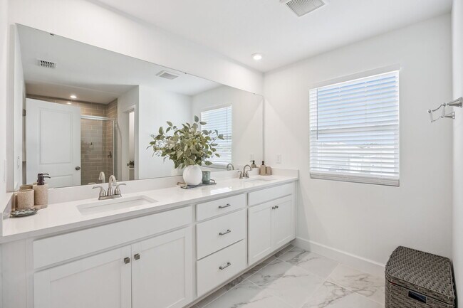 Building Photo - 3524 Banana Shrub Blvd