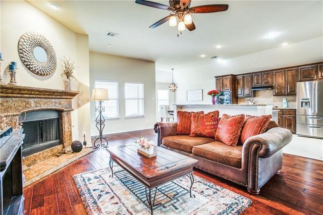 Building Photo - 1009 Kerrville Way