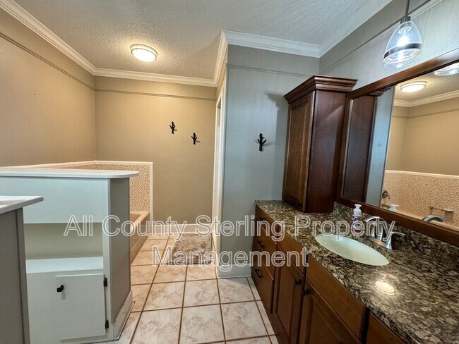 Building Photo - 8732 US-90