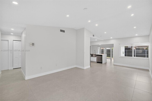 Building Photo - 4530 SW 143rd Pl