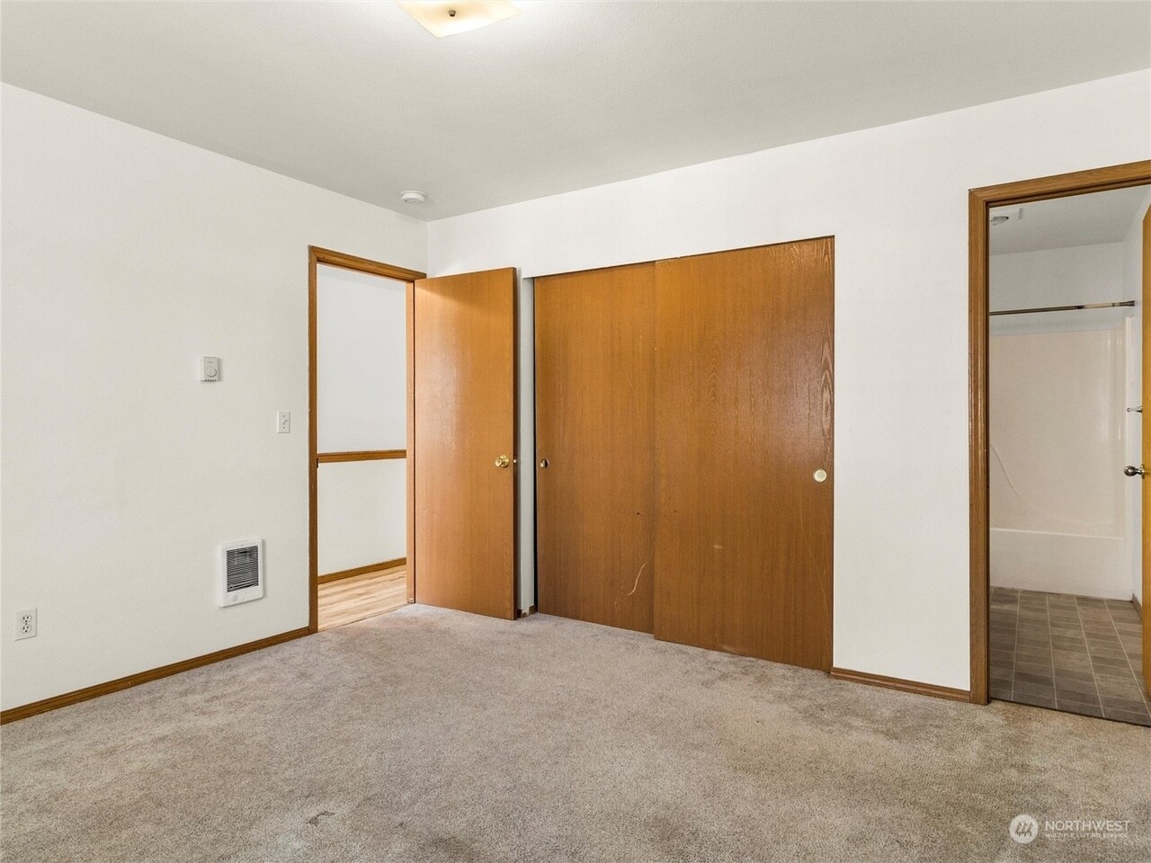 Building Photo - 2411 Conger Ave NW