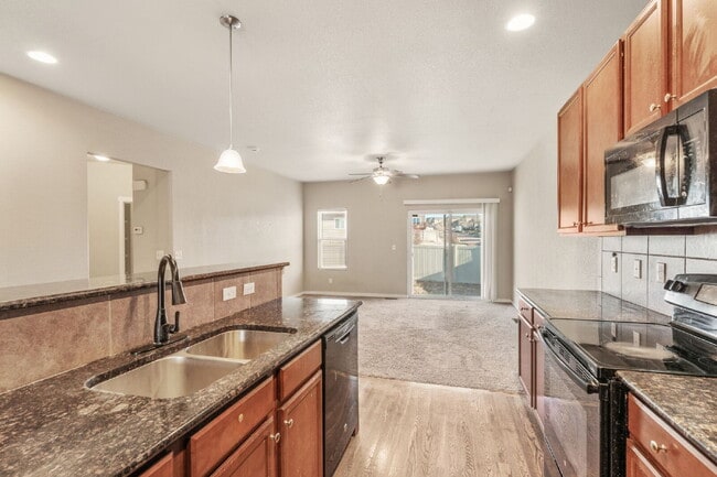 Building Photo - Pristine 4 Bedroom Home in Colorado Springs