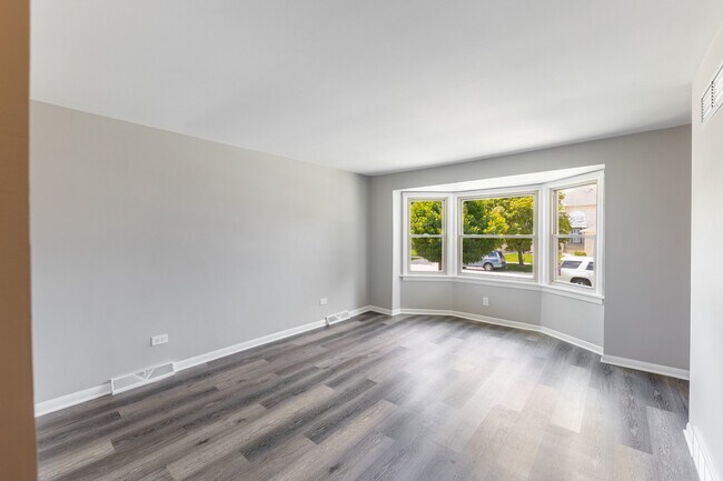 Building Photo - 8533 Massasoit Ave
