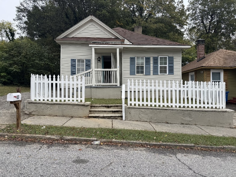 Primary Photo - 43 Booker St NW