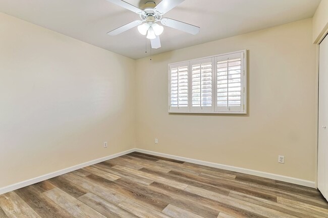 Building Photo - Spacious 6-Bedroom Pool Home Near ASU with 2-Car Garage